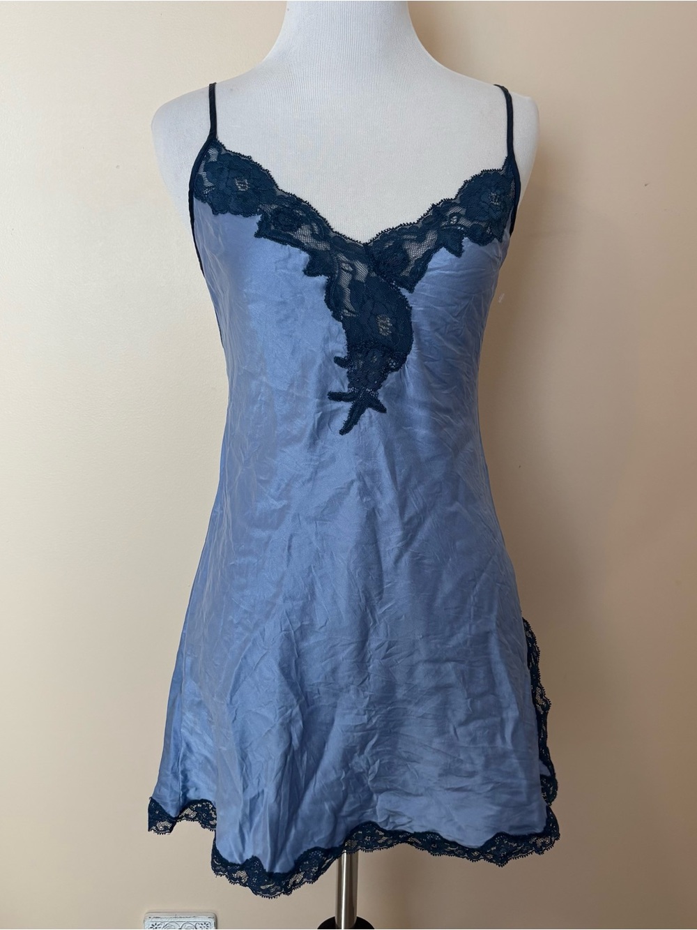 VS vintage 100% silk & lace lingerie nightgown
